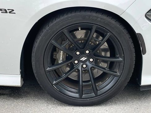 Used 2018 Dodge Charger R/T RWD image 31