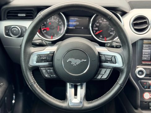 Used 2015 Ford Mustang GT Premium RWD image 18
