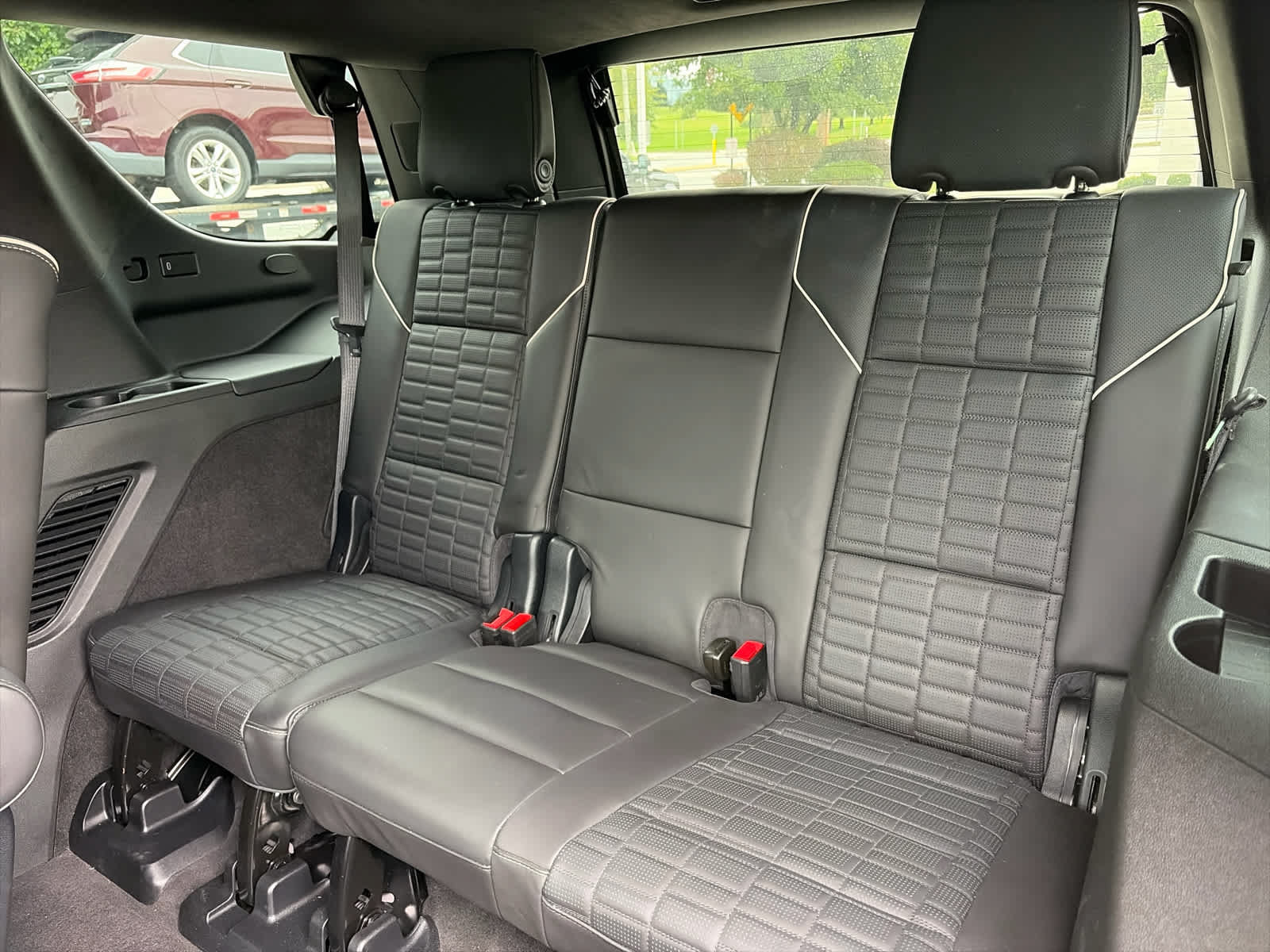 Certified 2024 Cadillac Escalade Sport Platinum w/ LPO, ONYX Package AWD/4WD image 9