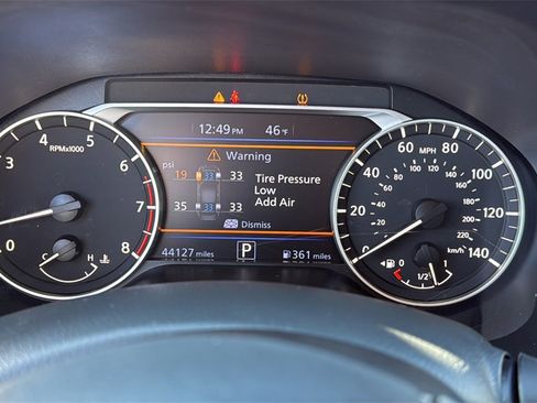 Used 2024 Nissan Altima 2.5 SV image 10