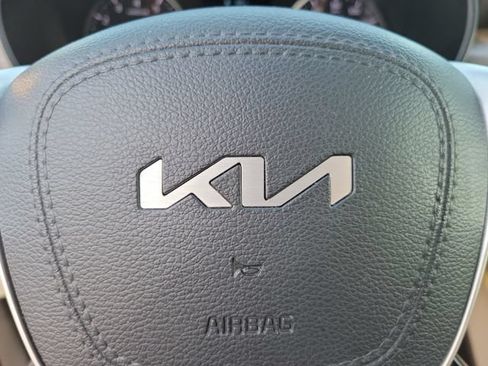 Used 2022 Kia Telluride EX w/ EX Premium Package AWD/4WD image 31