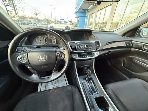 Used 2013 Honda Accord Sport image 6