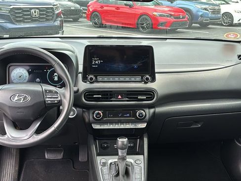 Used 2022 Hyundai Kona Limited AWD/4WD image 12