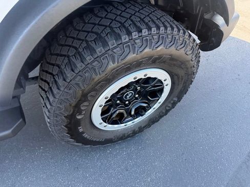 Certified 2023 Ford Bronco Outer Banks w/ Sasquatch Package AWD/4WD image 21
