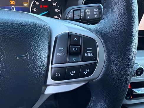 Used 2022 Ford Explorer XLT w/ Equipment Group 202A AWD/4WD image 20