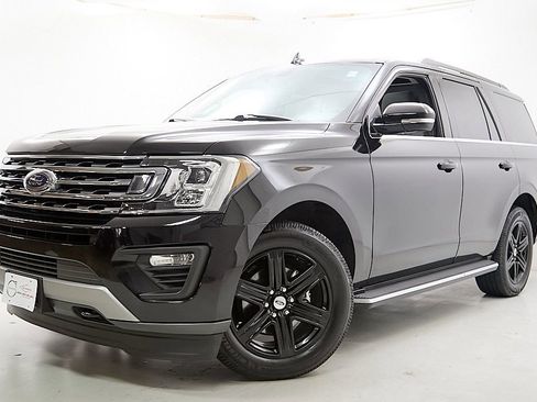 Used 2019 Ford Expedition XLT w/ Equipment Group 202A image 2