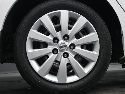 Used 2019 Nissan Sentra S FWD image 9