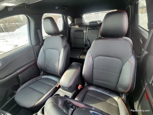 Used 2024 Ford Escape ST-Line w/ Tech Pack #1 image 28