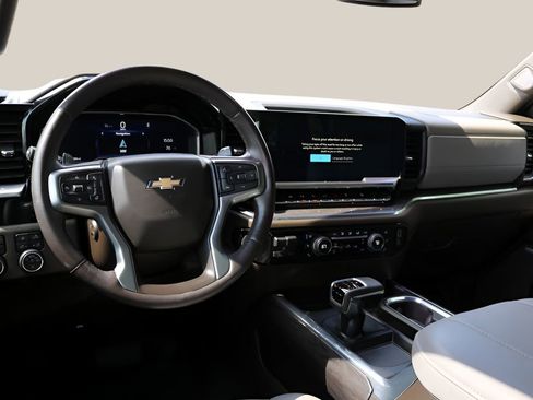 Used 2023 Chevrolet Silverado 1500 LTZ AWD/4WD image 14