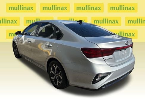 Used 2021 Kia Forte LXS FWD image 5