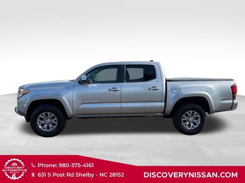 Used 2018 Toyota Tacoma SR5 RWD image 6