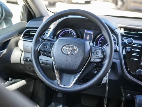 Used 2019 Toyota Camry LE FWD image 15