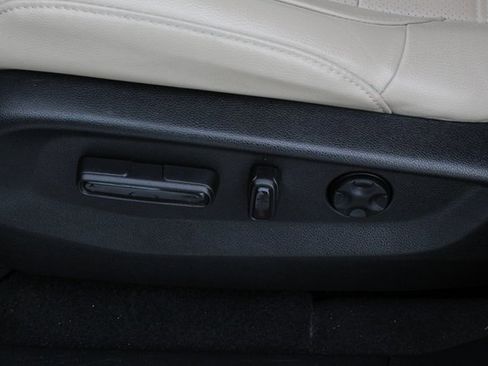 Used 2019 Honda CR-V Touring image 19