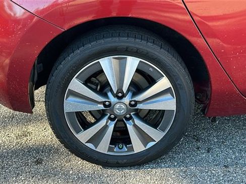 Used 2015 Nissan Leaf SV w/ LED & Quick Charge Package image 17