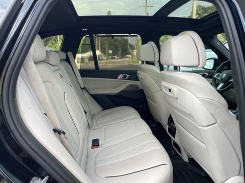 Used 2020 BMW X5 M50i w/ Executive Package AWD/4WD image 25