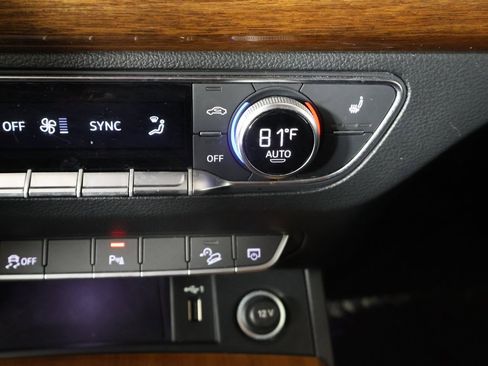 Used 2022 Audi Q5 2.0T Premium w/ Convenience Package image 45