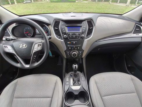 Used 2013 Hyundai Santa Fe Sport FWD image 9