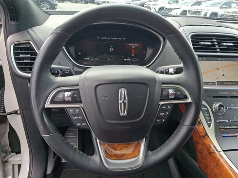 Used 2020 Lincoln Nautilus Reserve w/ Class II Trailer Tow Package AWD/4WD image 16