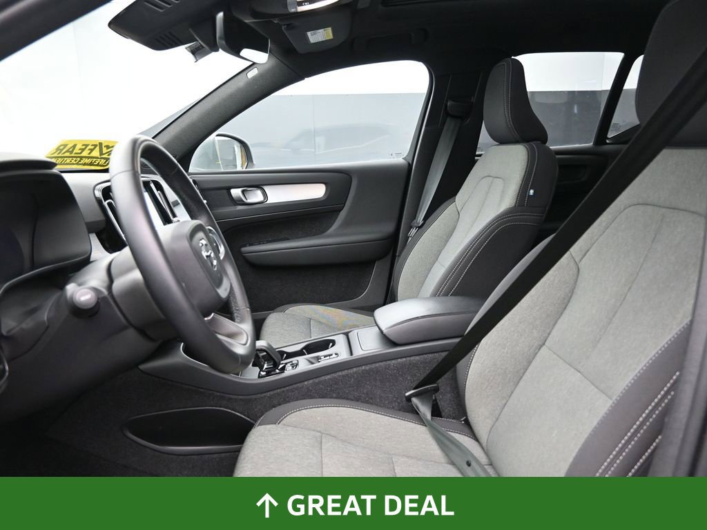 Used 2025 Volvo XC40 B5 Core AWD/4WD image 20