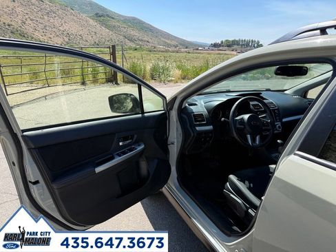 Used 2016 Subaru Crosstrek 2.0i Premium w/ Popular Package #1 AWD/4WD image 12