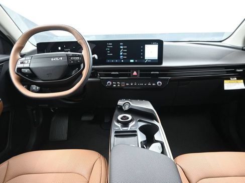New 2026 Kia EV6 Wind RWD image 29