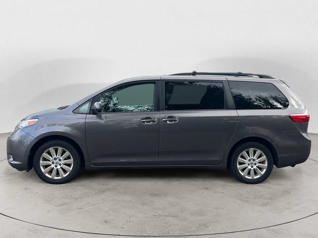 Used 2015 Toyota Sienna LE AWD/4WD image 8