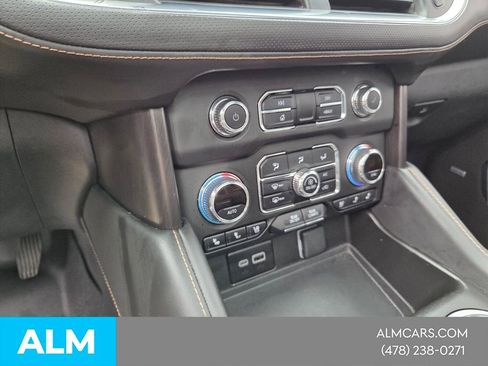 Used 2024 GMC Yukon AT4 w/ Technology Package AWD/4WD image 25