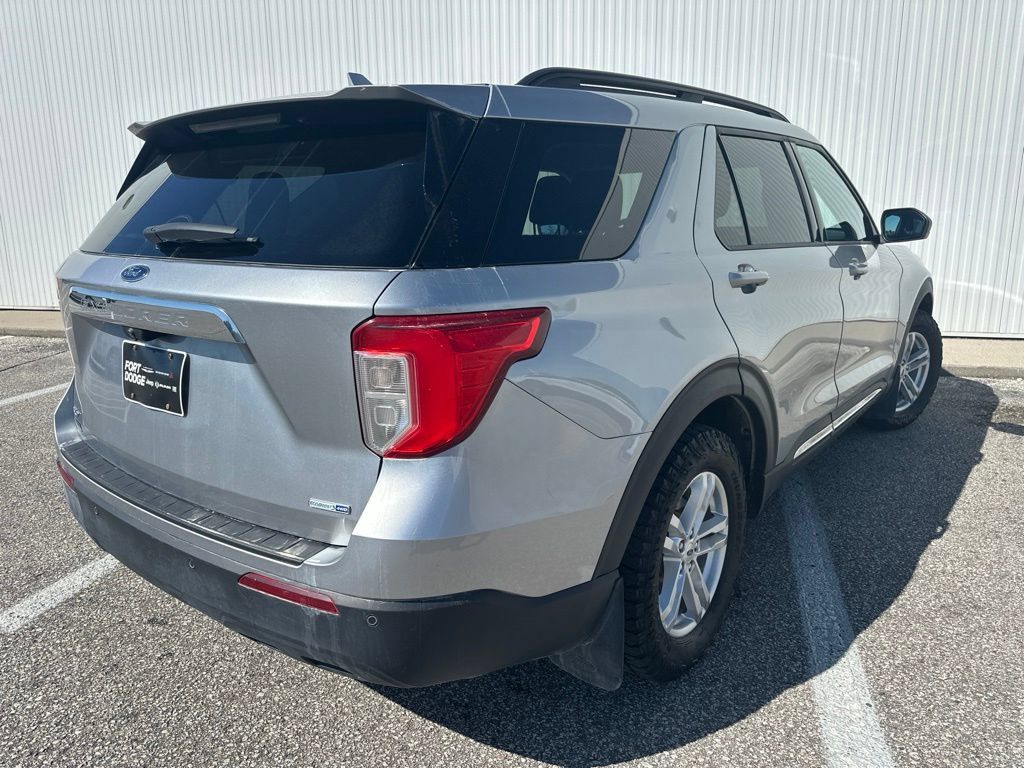 Used 2020 Ford Explorer XLT w/ Comfort Package AWD/4WD image 7