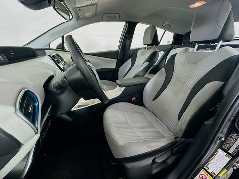 Used 2017 Toyota Prius Three FWD image 13