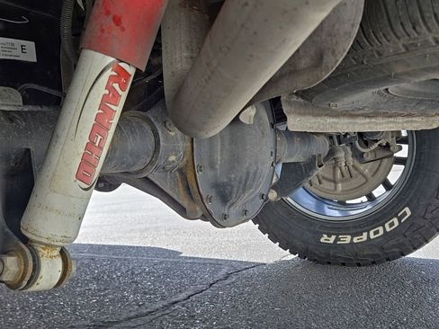 Used 2021 Chevrolet Silverado 1500 LT w/ Z71 Off-Road Package image 53