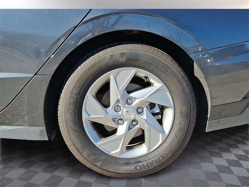 Certified 2025 Hyundai Sonata SE image 7