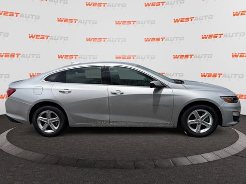 Used 2022 Chevrolet Malibu LT FWD image 6