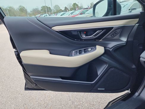 Certified 2022 Subaru Outback Limited image 18