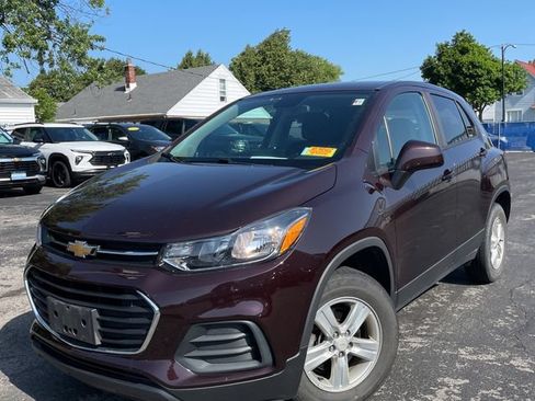 Used 2020 Chevrolet Trax LS w/ Tint and Cruise Package AWD/4WD image 1