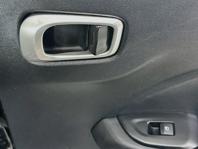 Used 2026 Hyundai Venue SE FWD image 27