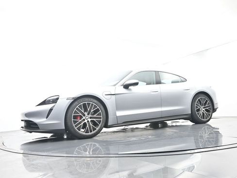 Certified 2024 Porsche Taycan 4S AWD/4WD image 43