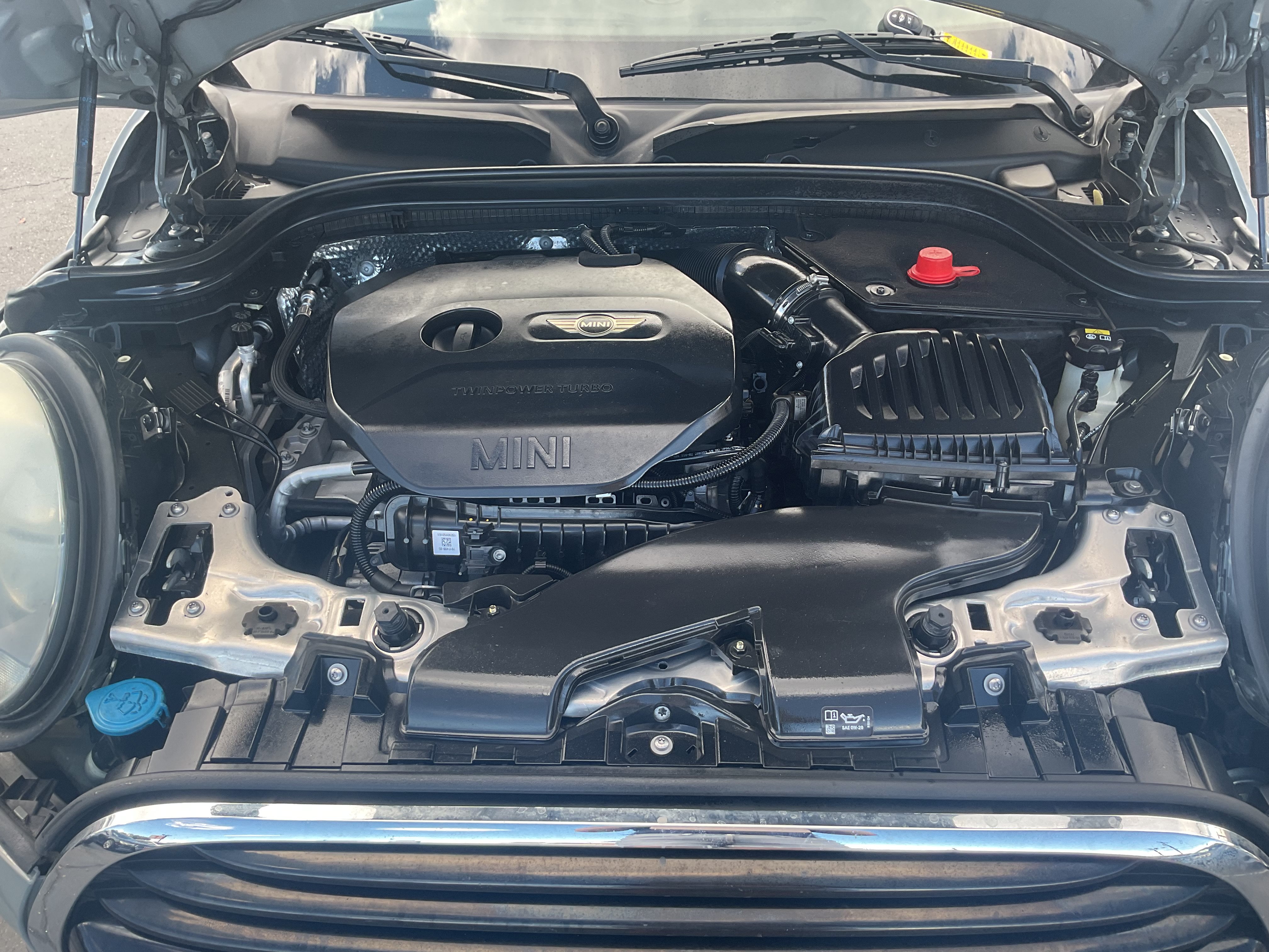 Used 2016 MINI Cooper 4-Door Hardtop FWD image 15