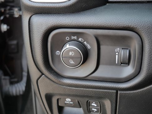 Used 2022 RAM 1500 Big Horn AWD/4WD image 27