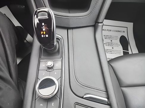 Used 2022 Cadillac XT5 Premium Luxury AWD/4WD image 17