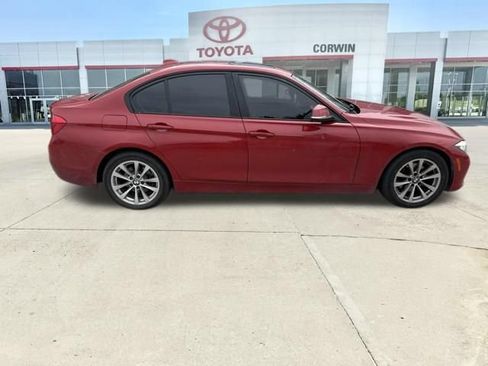 Used 2016 BMW 320i xDrive Sedan AWD/4WD image 2