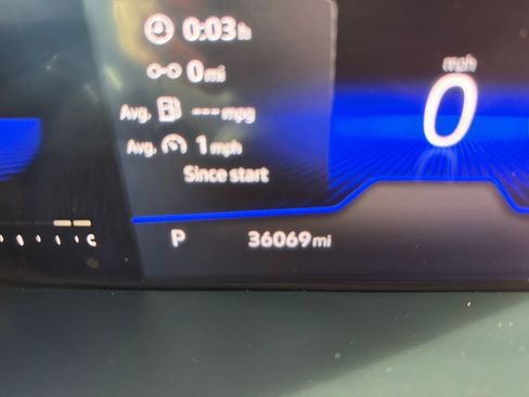 Certified 2022 Volkswagen Tiguan SE image 19