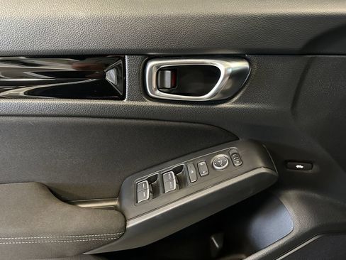 Used 2025 Honda Civic Sport image 18
