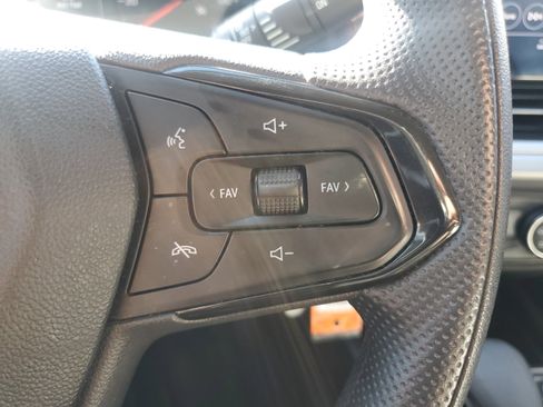 Used 2024 Chevrolet Trax LS FWD image 20
