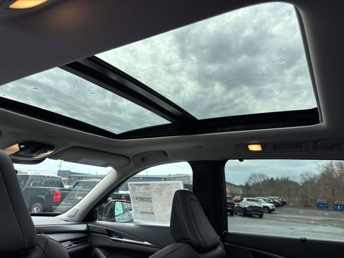 New 2026 INFINITI QX60 Luxe w/ Cargo Package image 8