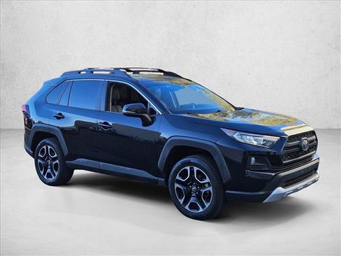Used 2019 Toyota RAV4 Adventure image 3