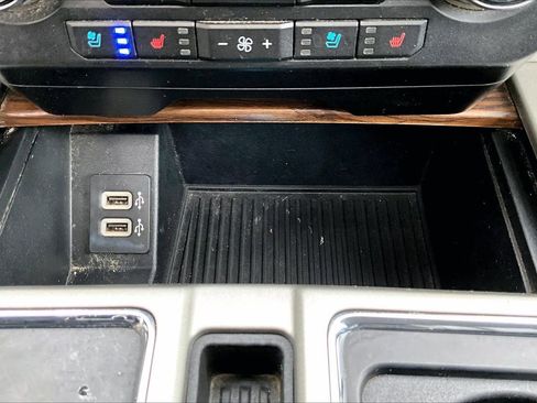 Used 2019 Ford F150 Lariat w/ Equipment Group 502A Luxury image 18