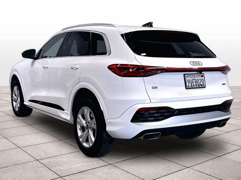 Used 2025 Audi Q5 Premium AWD/4WD image 13