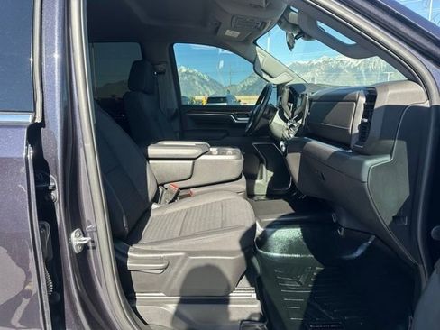 Used 2022 GMC Sierra 1500 SLE AWD/4WD image 17