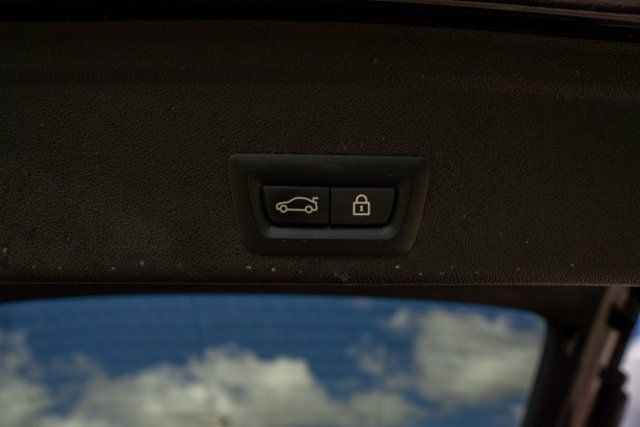 Used 2022 BMW X6 M50i w/ Premium Enhanced Package AWD/4WD image 20