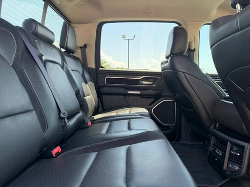 Used 2020 RAM 1500 Laramie AWD/4WD image 29